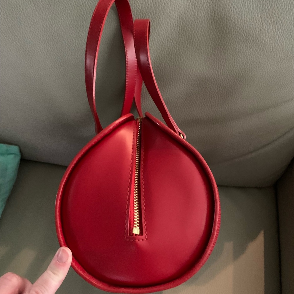 Louis Vuitton Epi Red Shoulder Bag - Picture 11 of 13